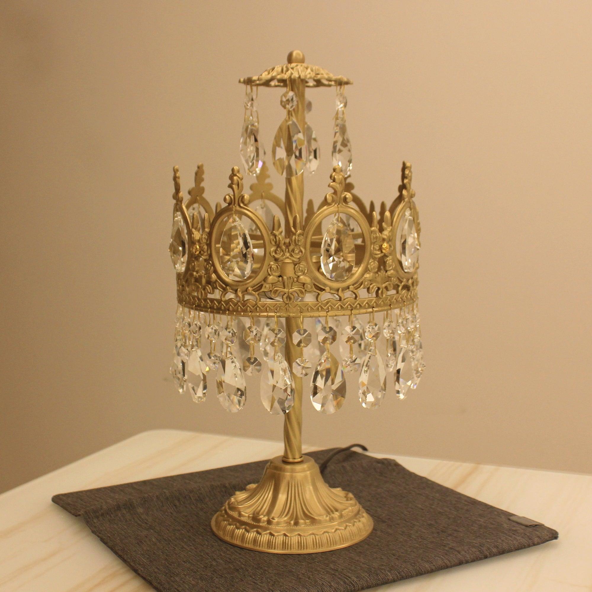 Vintage Crystal Table Light - Cueteks
