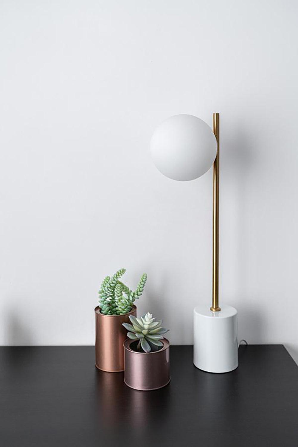 Sphere & Stem Table Lamp - Cueteks