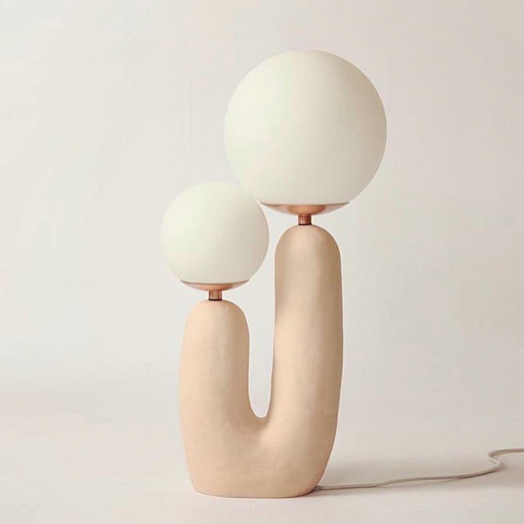 Oo Smooth Table Lamp - Cueteks