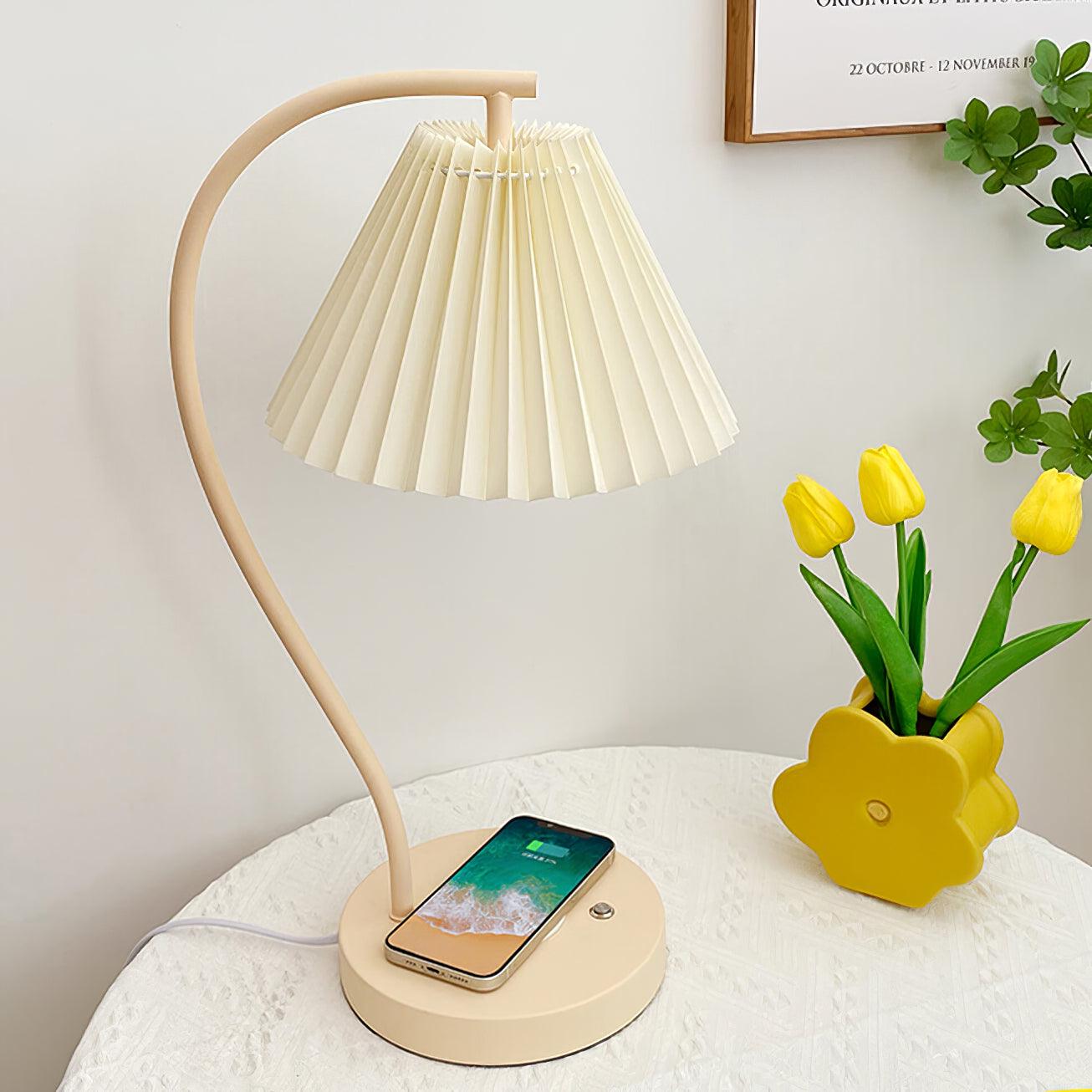 Crescini Pleated Table Lamp - Cueteks