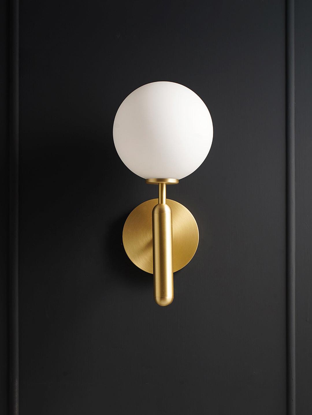 Miira Wall Light - Cueteks