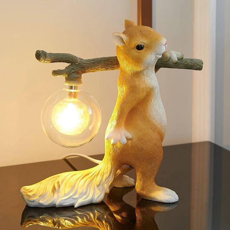 Squirrel Table Lamp - Cueteks