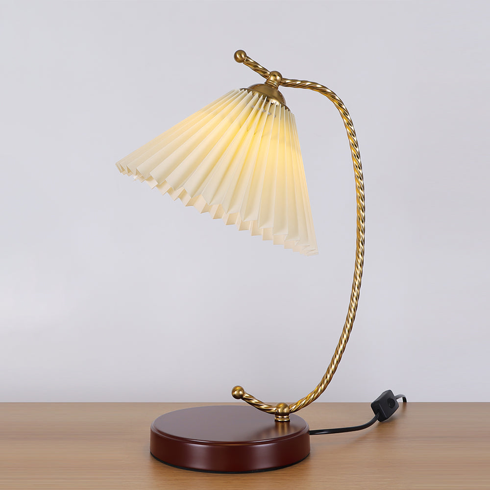 Dotty Table Lamp - Cueteks