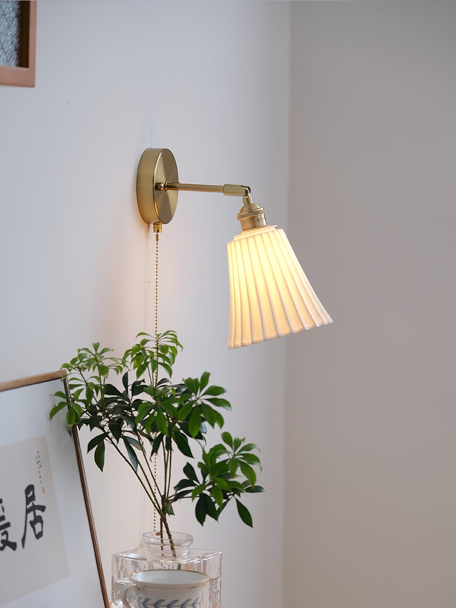 Trumpet Ceramic Wall Light - Cueteks