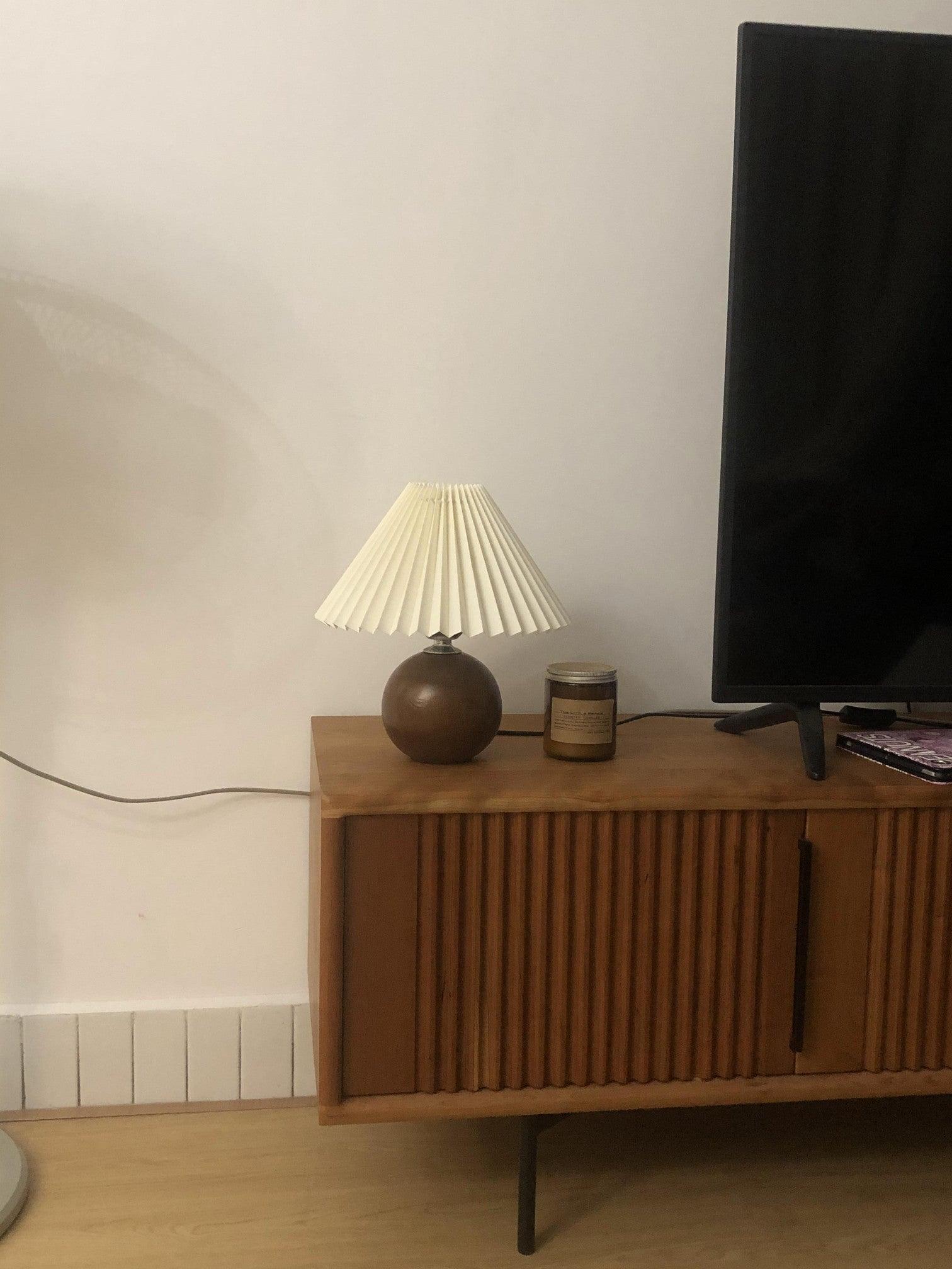 Wooden Pleated Table Lamp - Cueteks