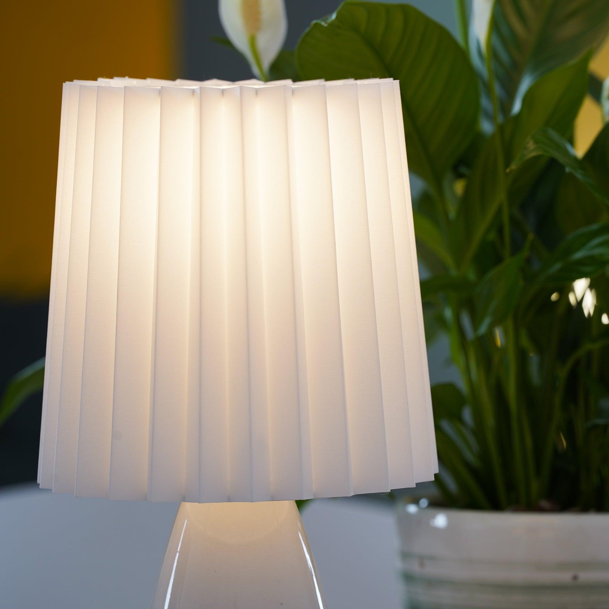 Delilah Table Lamp - Cueteks