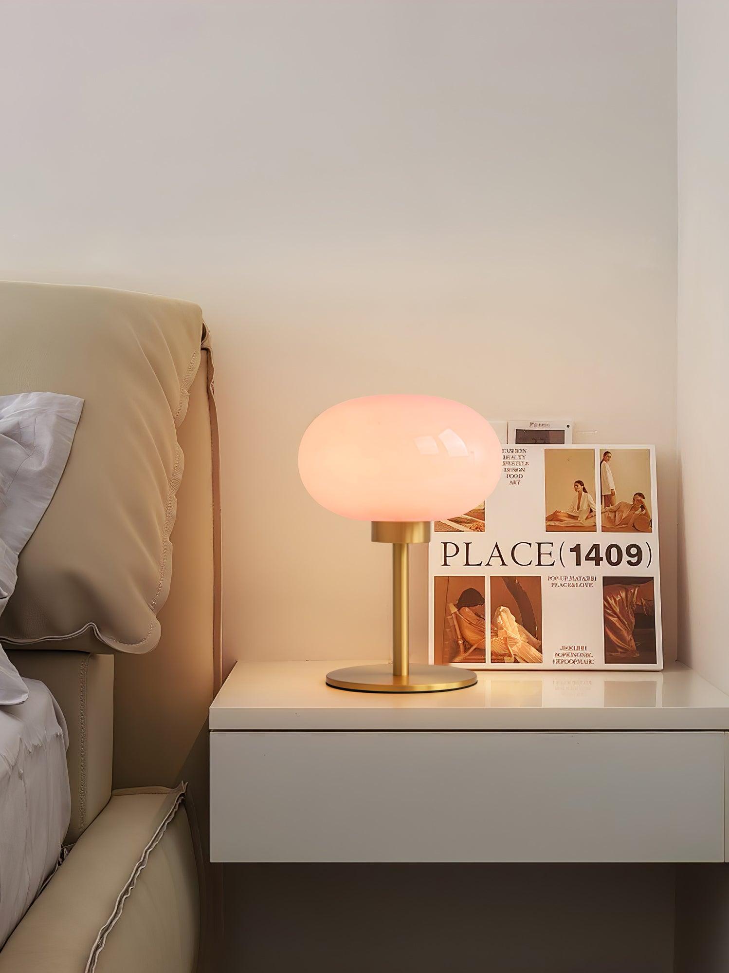 Marshmallow Brass Table Lamp - Cueteks