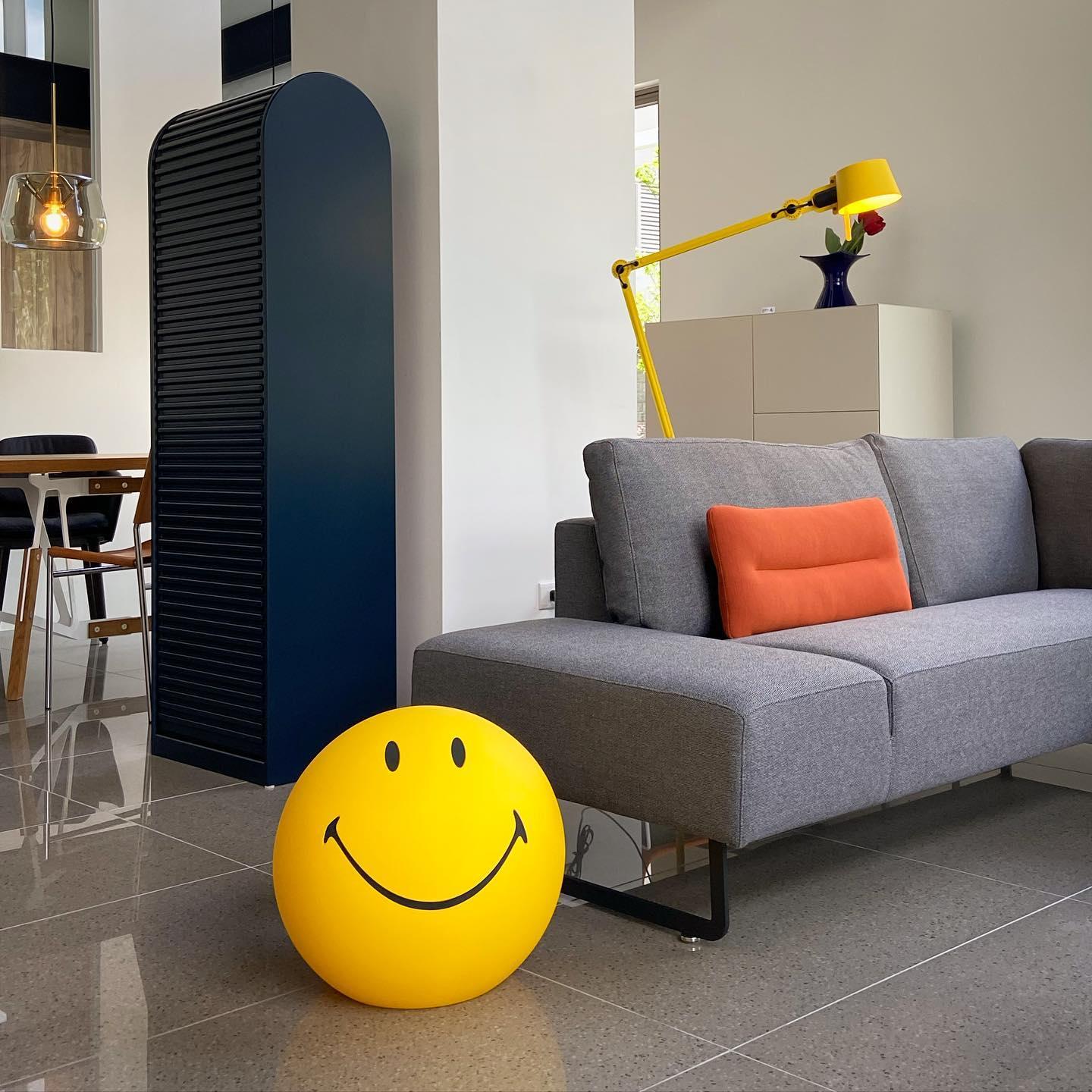 Smiling Table Lamp - Cueteks