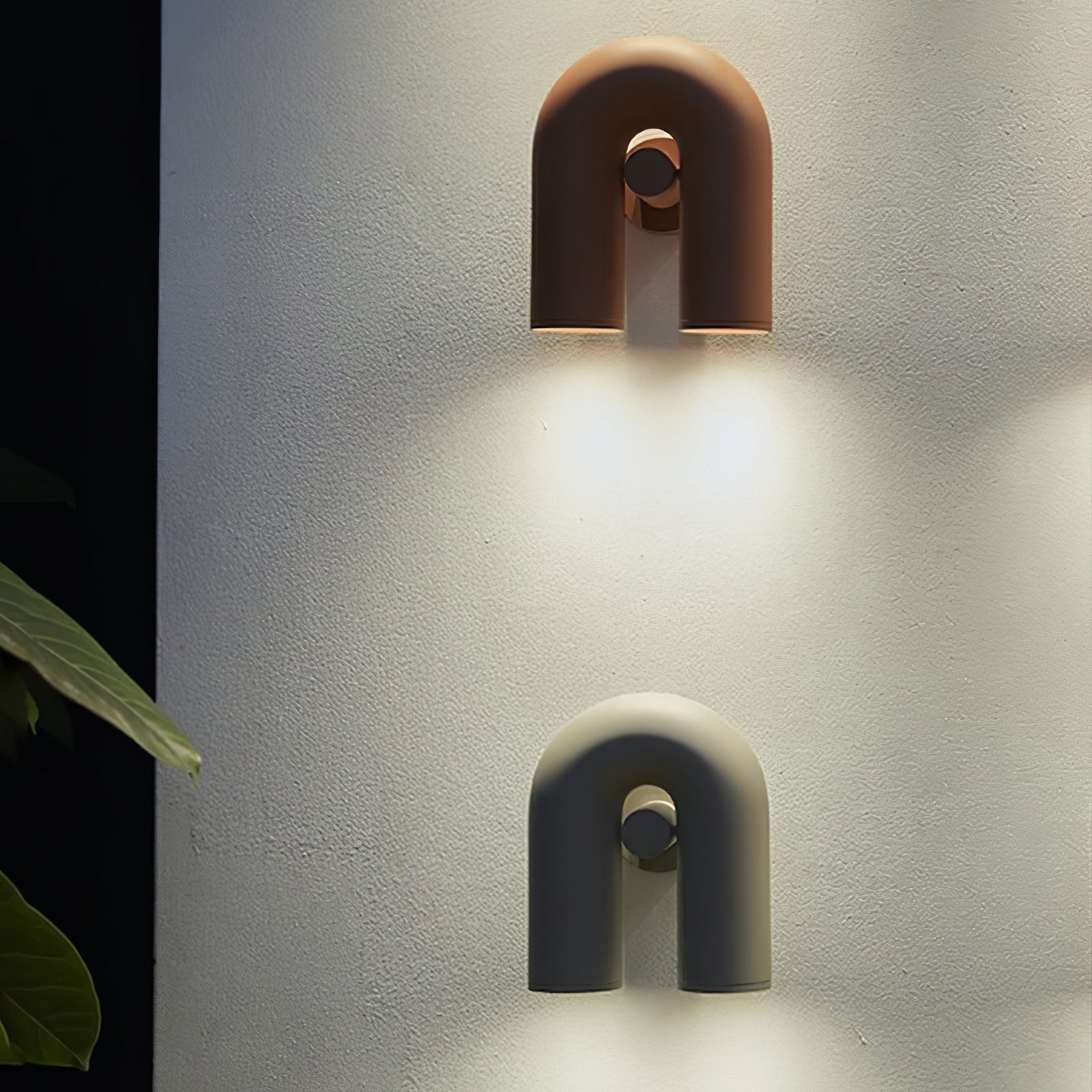 Cirkus U-shaped LED wall lamp