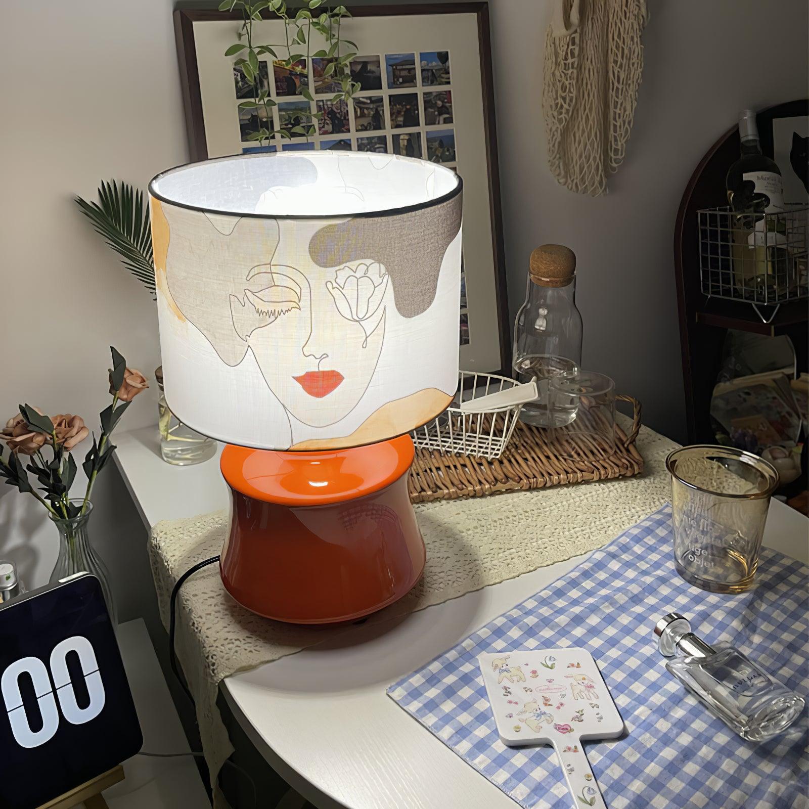 Upper view of the Marilyn printed shade in a room setting