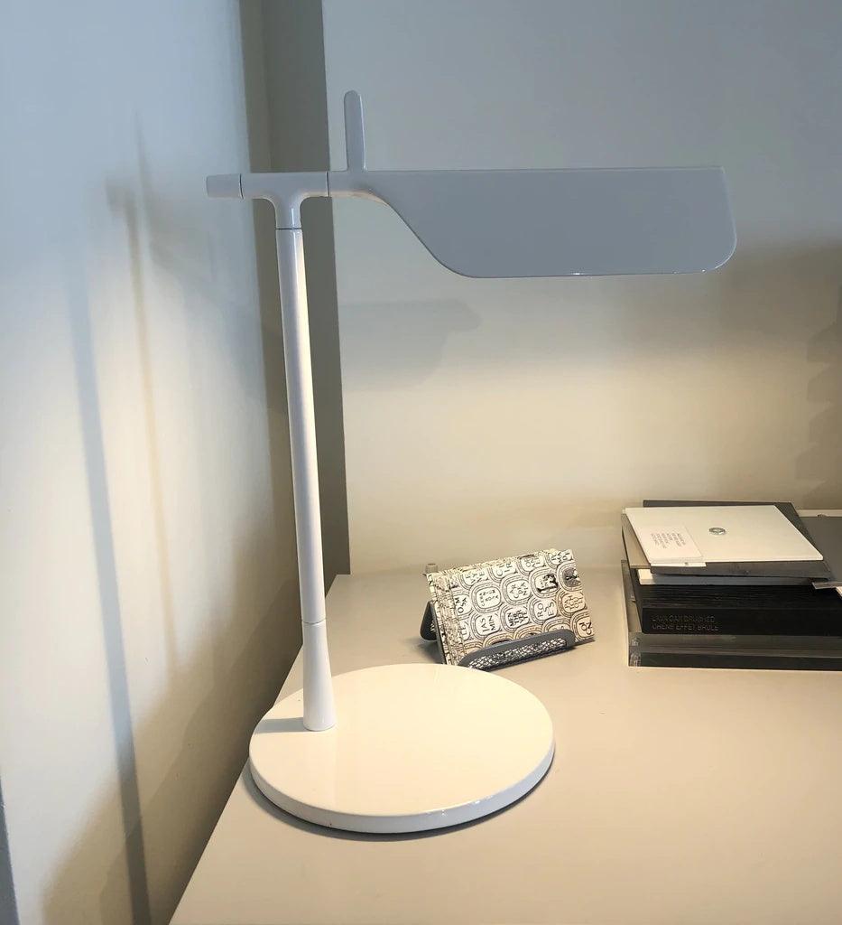 Pivot Ease Table Lamp - Cueteks