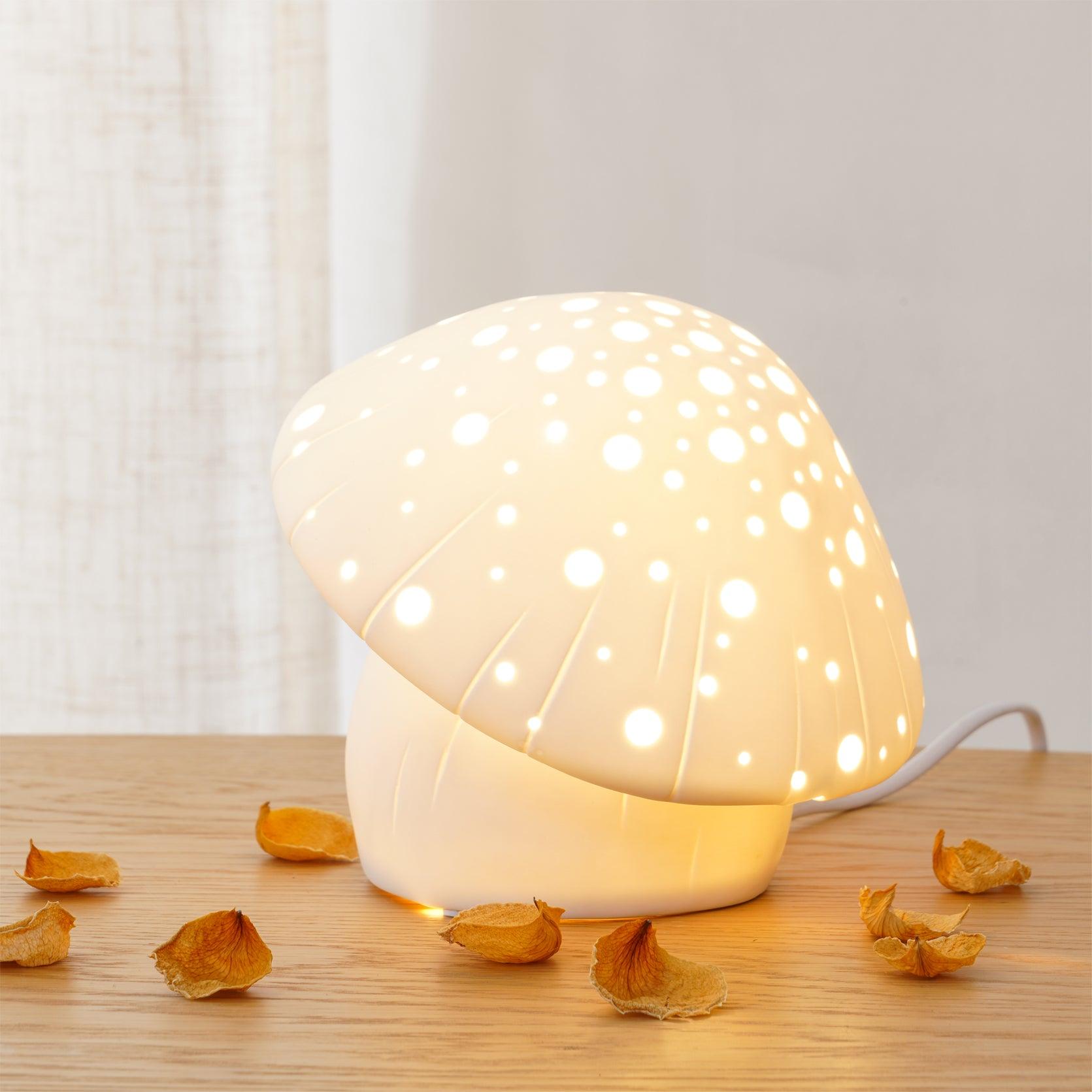 Fungo White Table Lamp - Cueteks