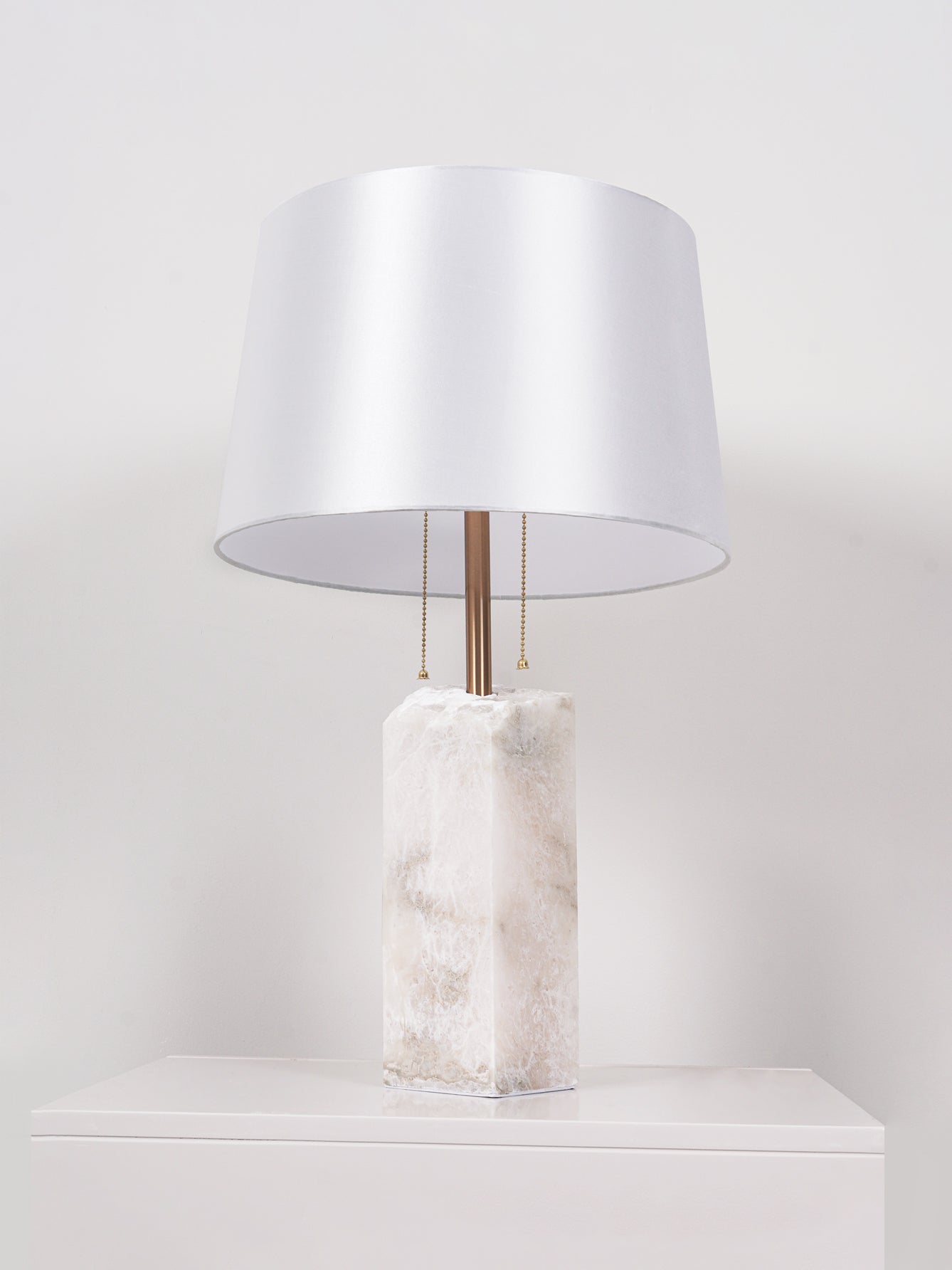 Raw Alabaster Table Lamp - Cueteks