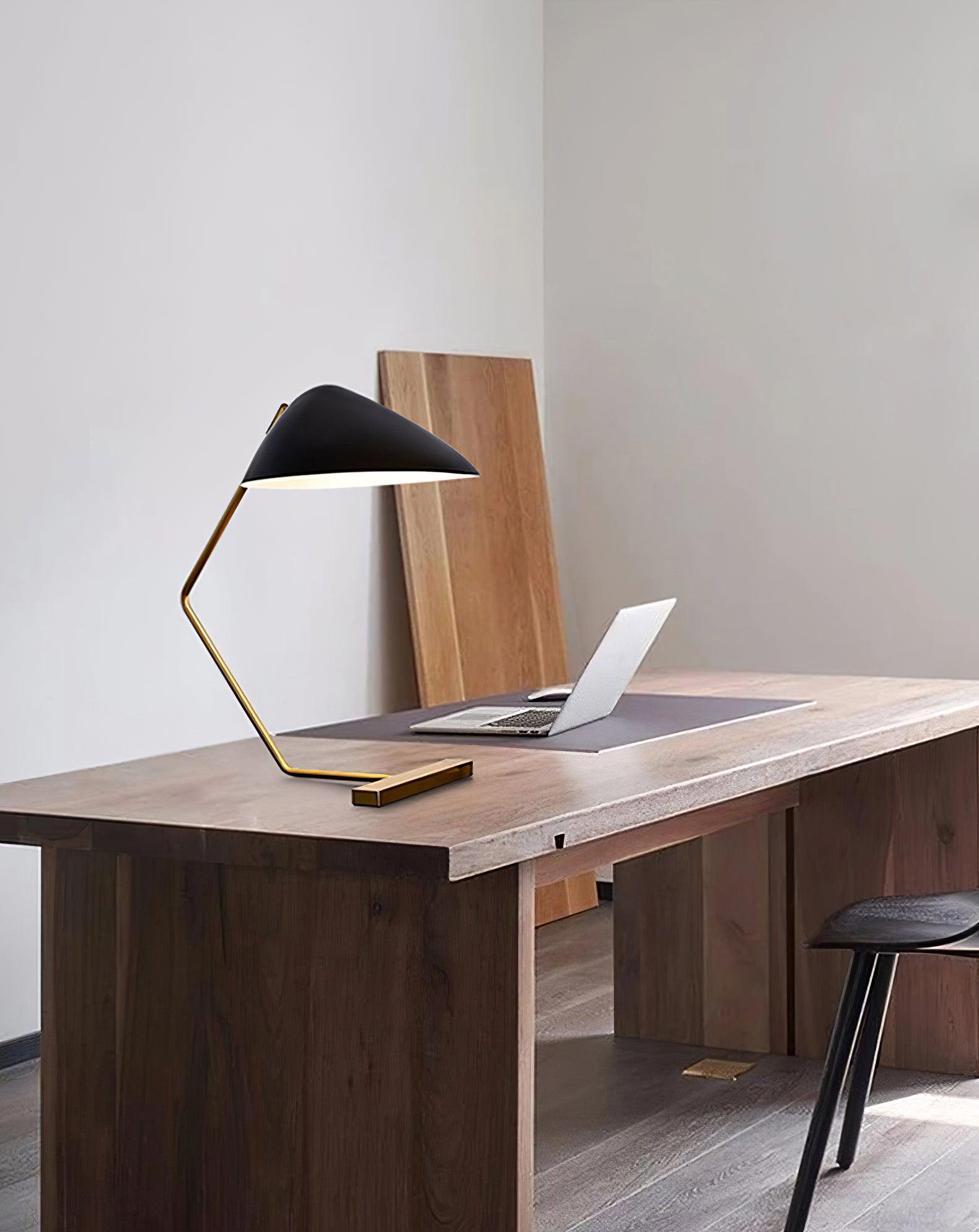Curvilinear Mid-Century Table Lamp - Cueteks