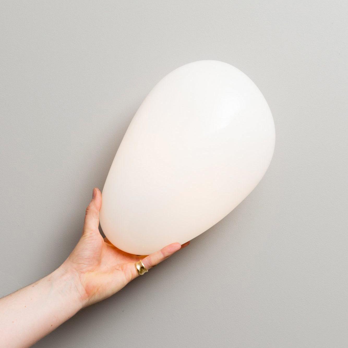 Bubble Glass pebble-shaped wall light