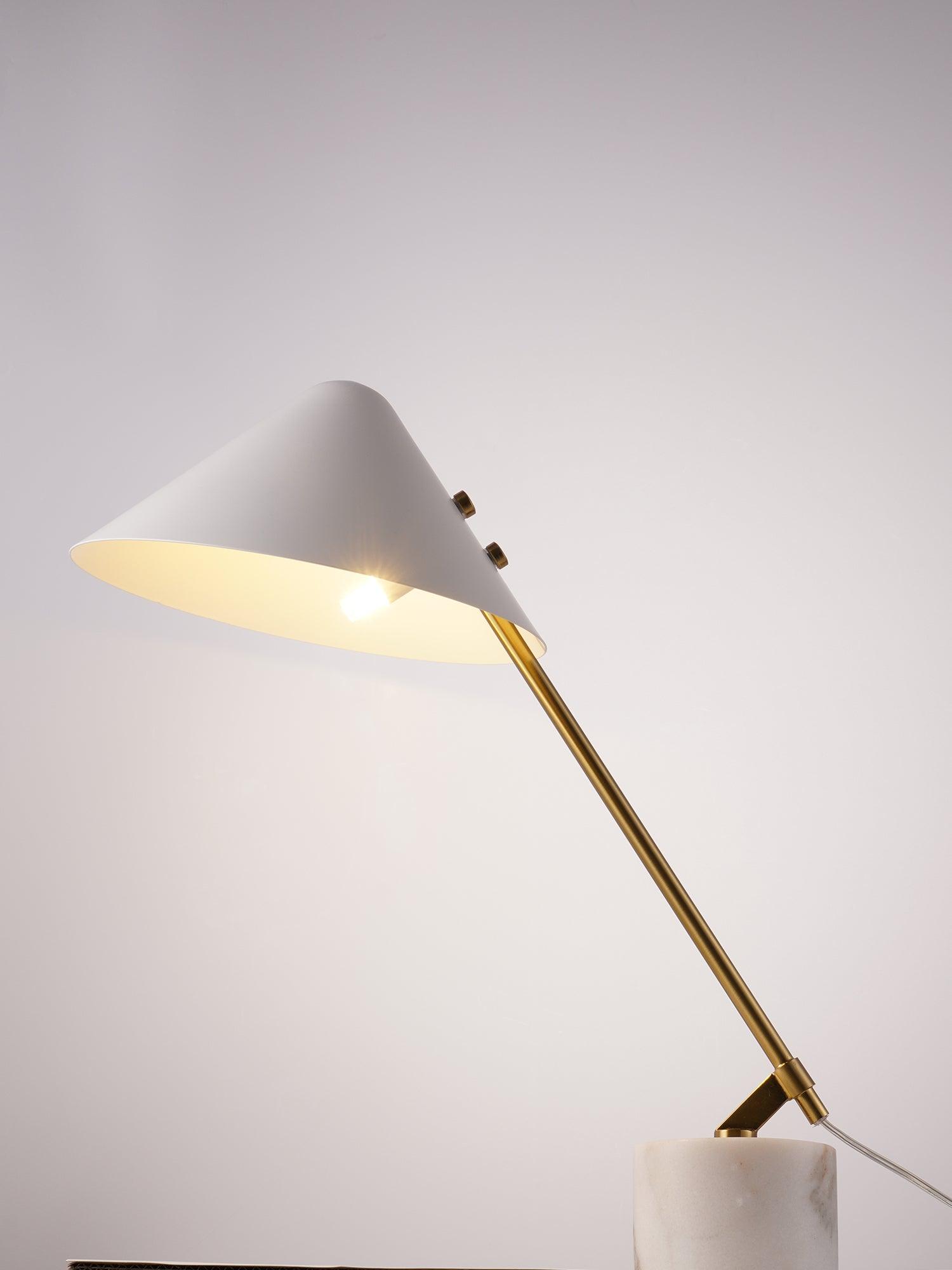 Small Hat Table Lamp - Cueteks