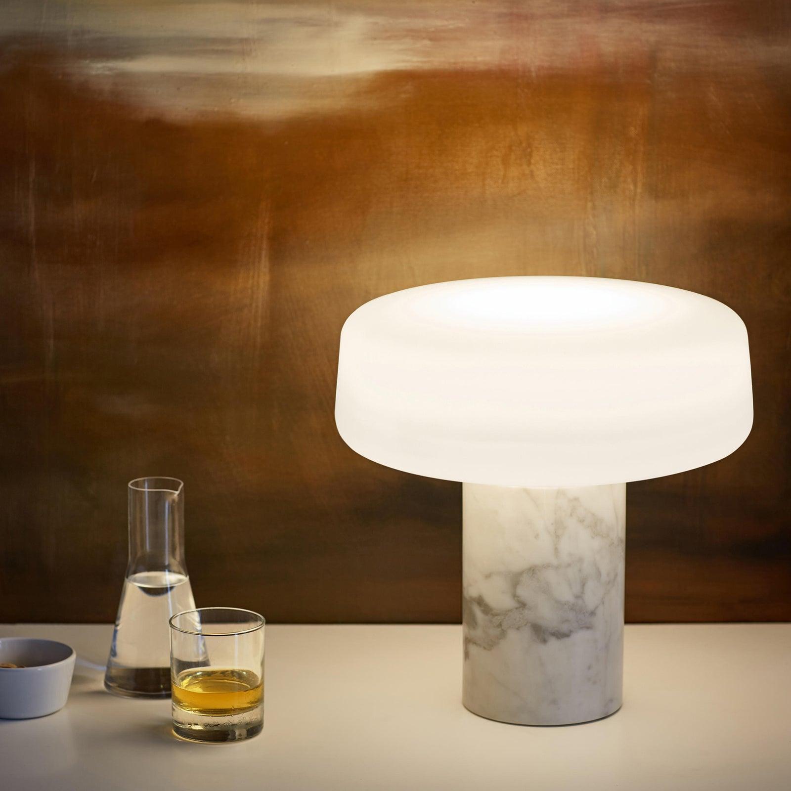 Solid Table Light - Cueteks