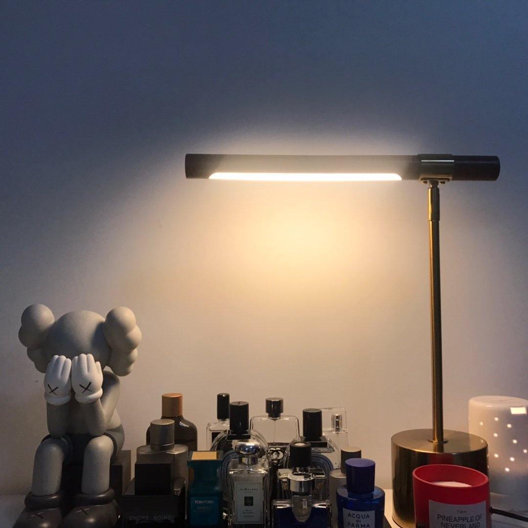 Linear Table Lamp - Cueteks