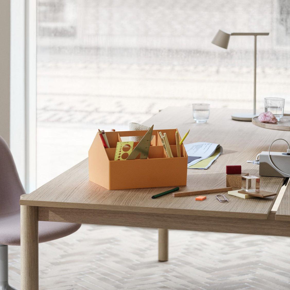 Tip Table Lamp - Cueteks