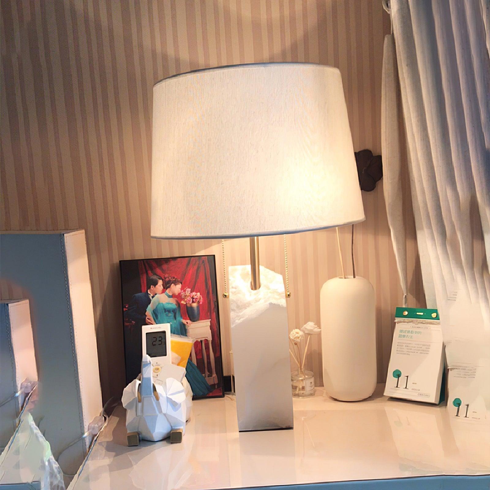 Raw Alabaster Table Lamp - Cueteks