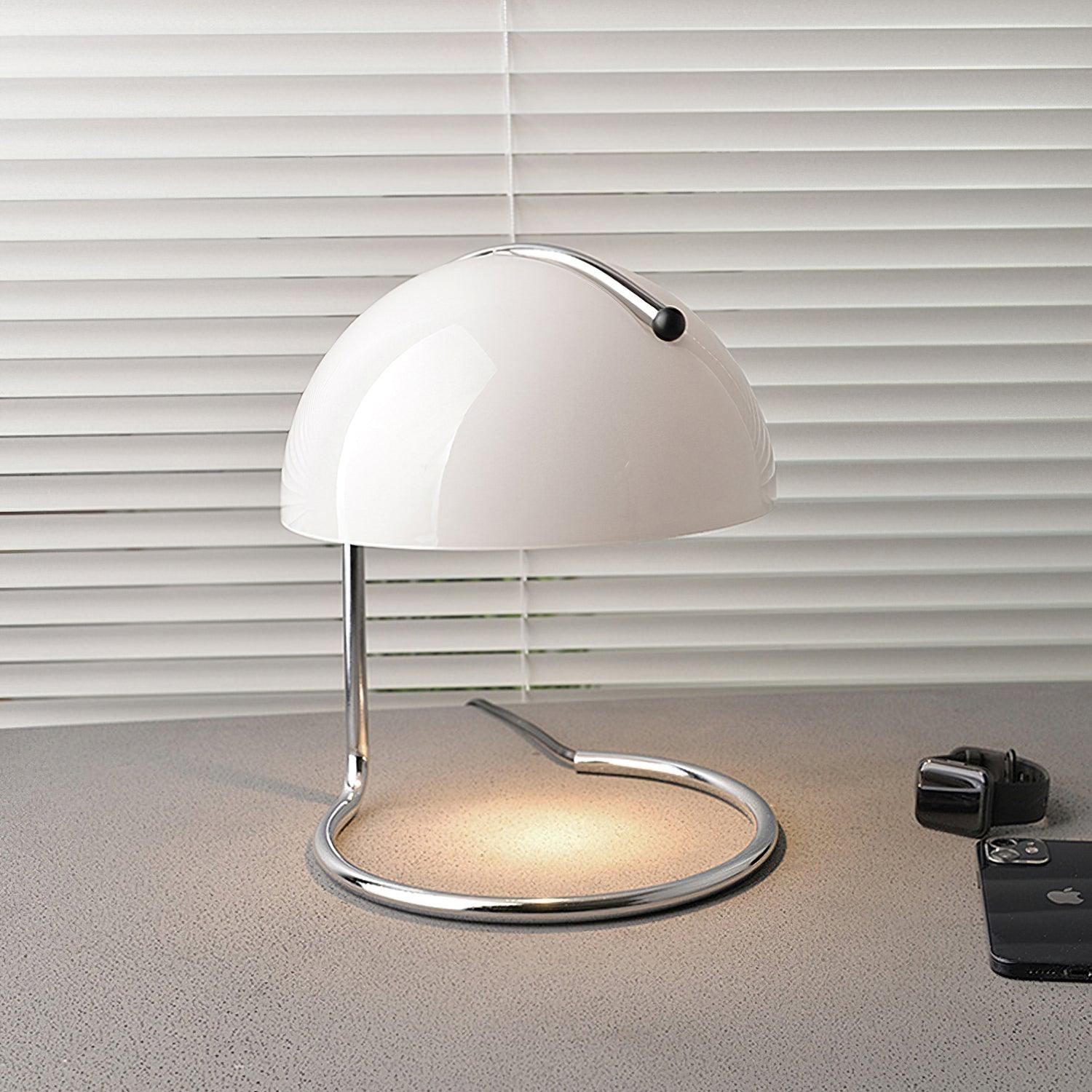 Pierre Table Lamp - Cueteks