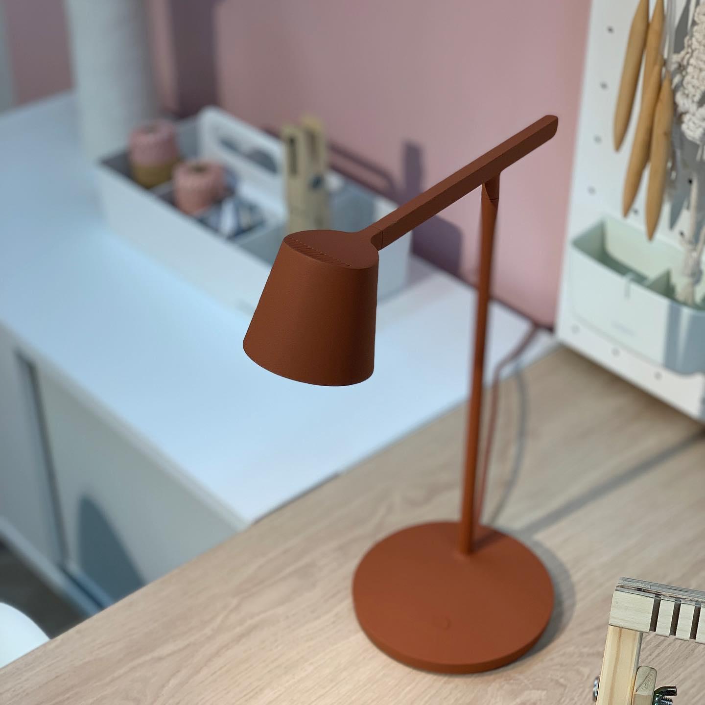 Tip Table Lamp - Cueteks