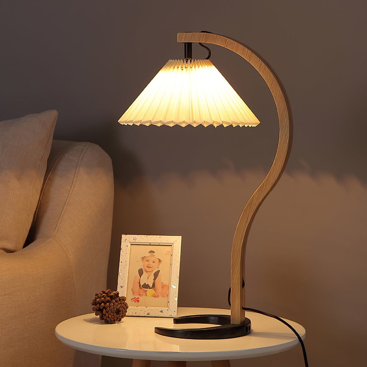 Caprani Table Lamp - Cueteks