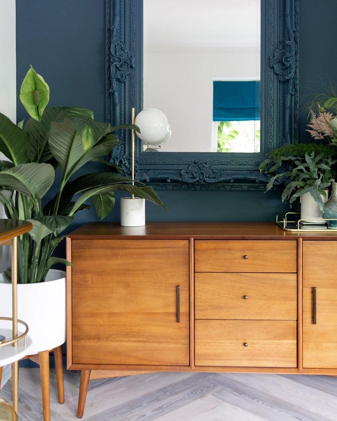 Sphere & Stem Table Lamp - Cueteks