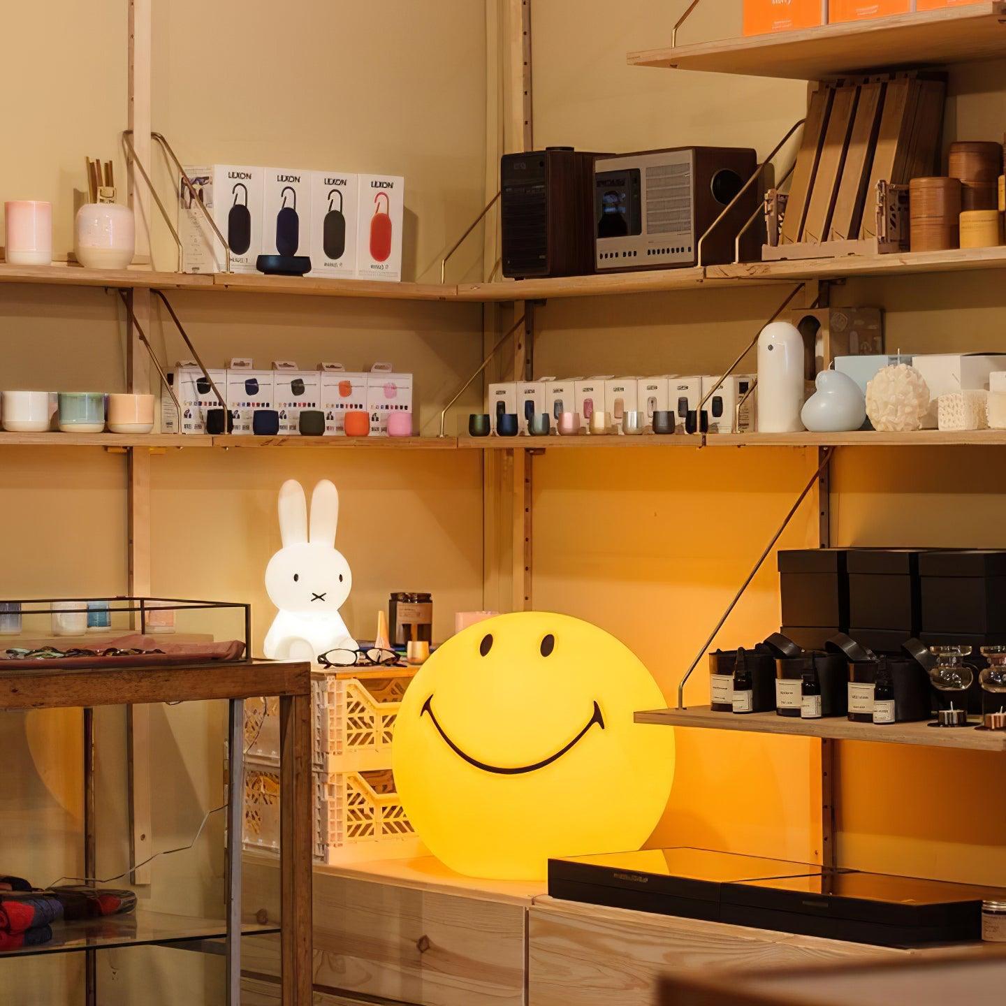Smiling Rechargeable Built-in Battery Table Lamp - Cueteks