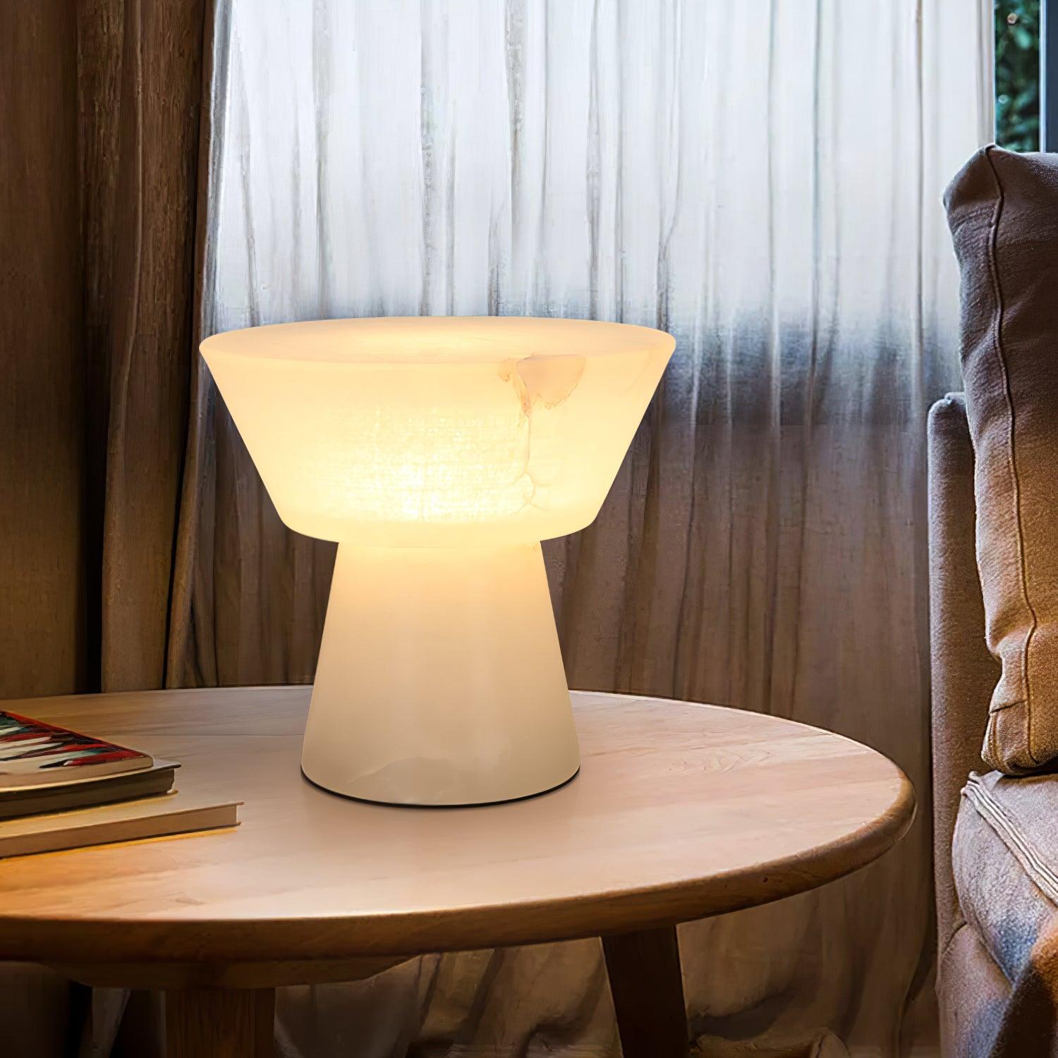 Beta Marble Table Lamp - Cueteks
