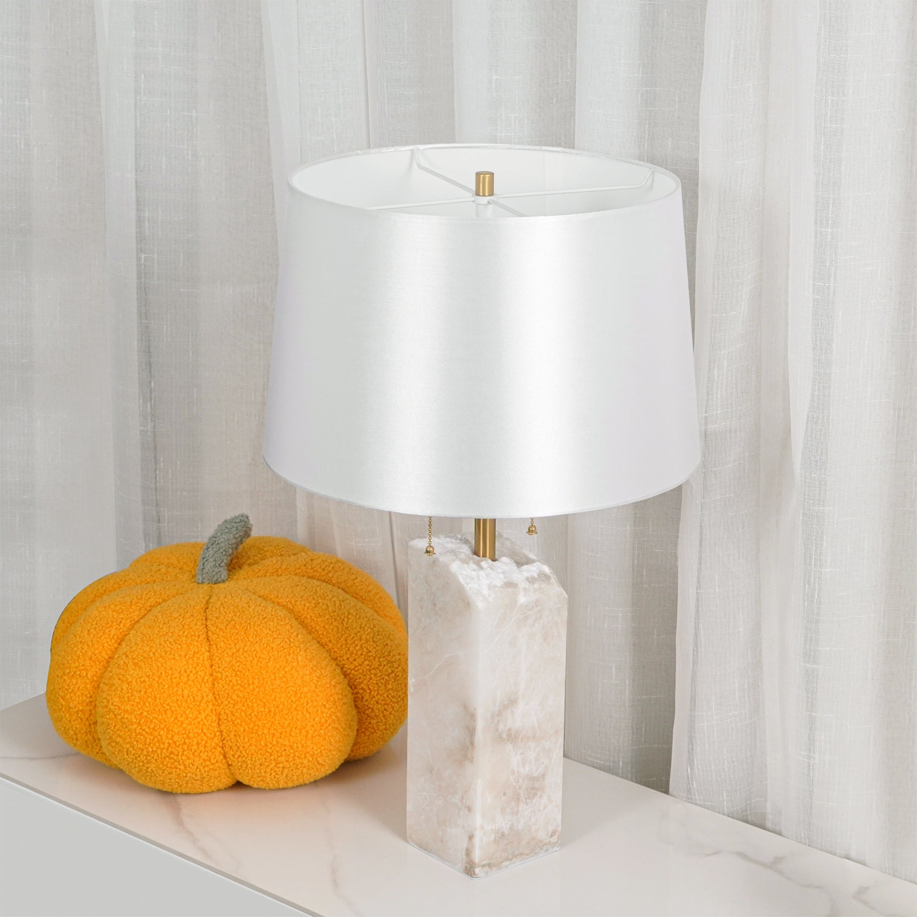 Raw Alabaster Table Lamp - Cueteks