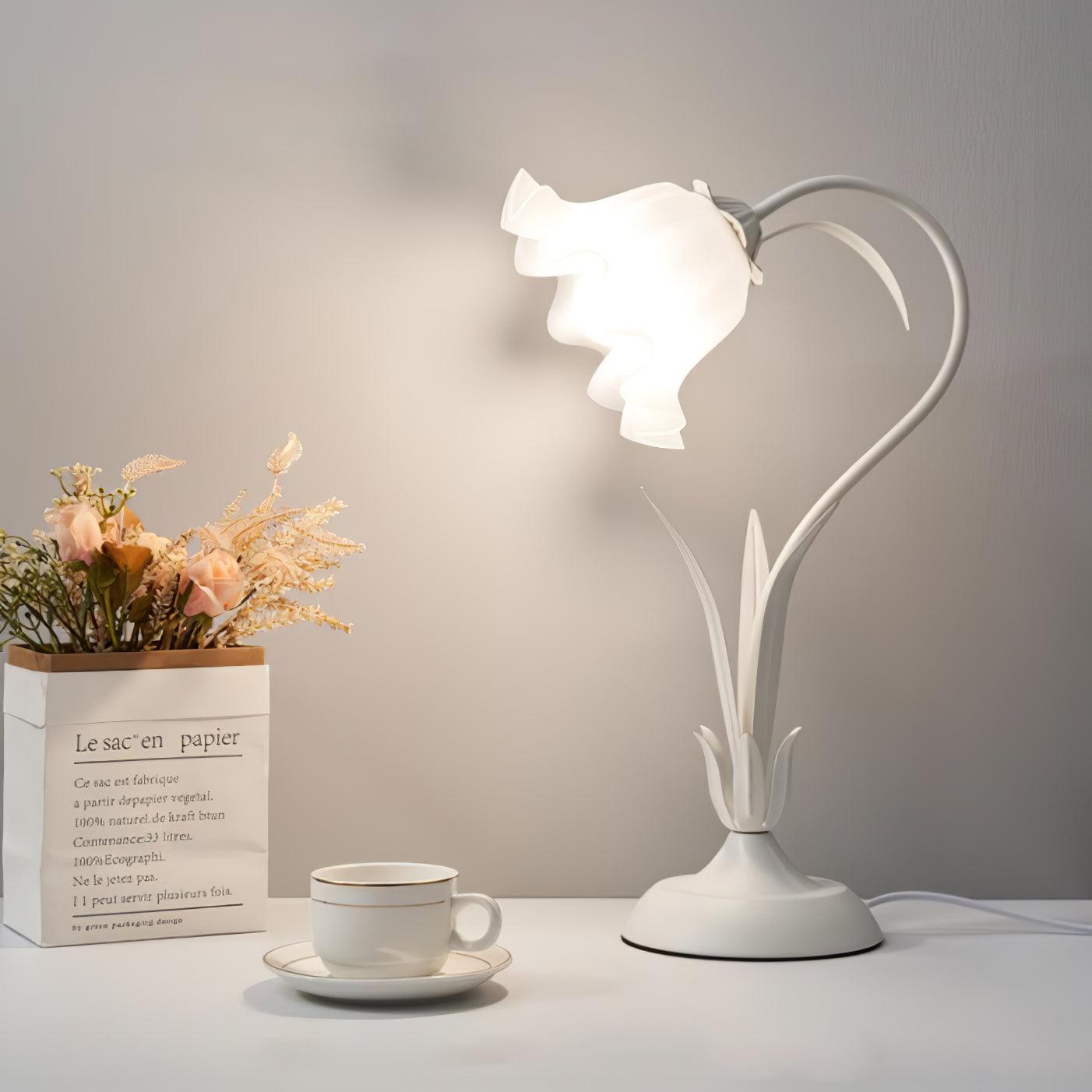 Lily of the Valley Table Lamp - Cueteks