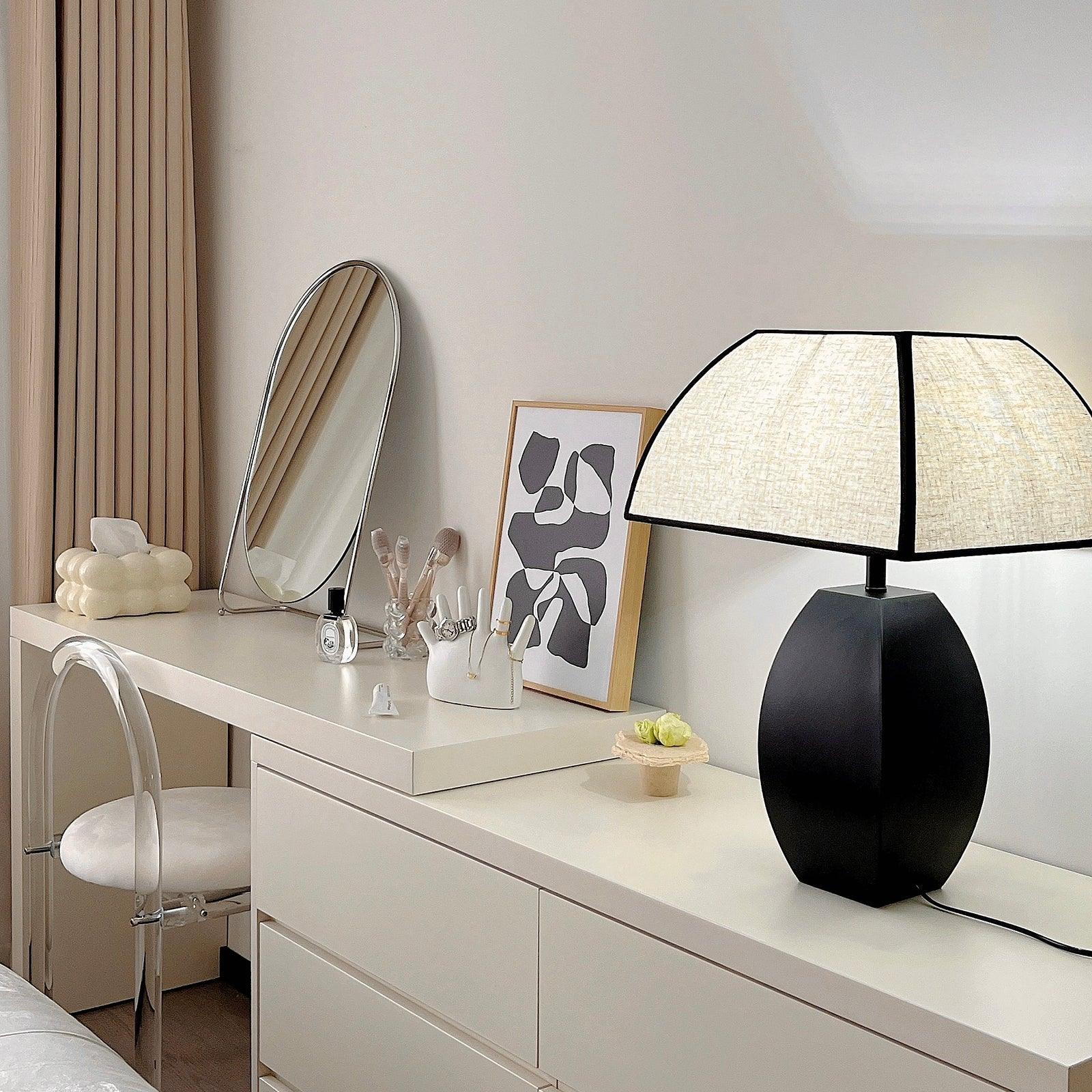 Javier Black Table Lamp - Cueteks