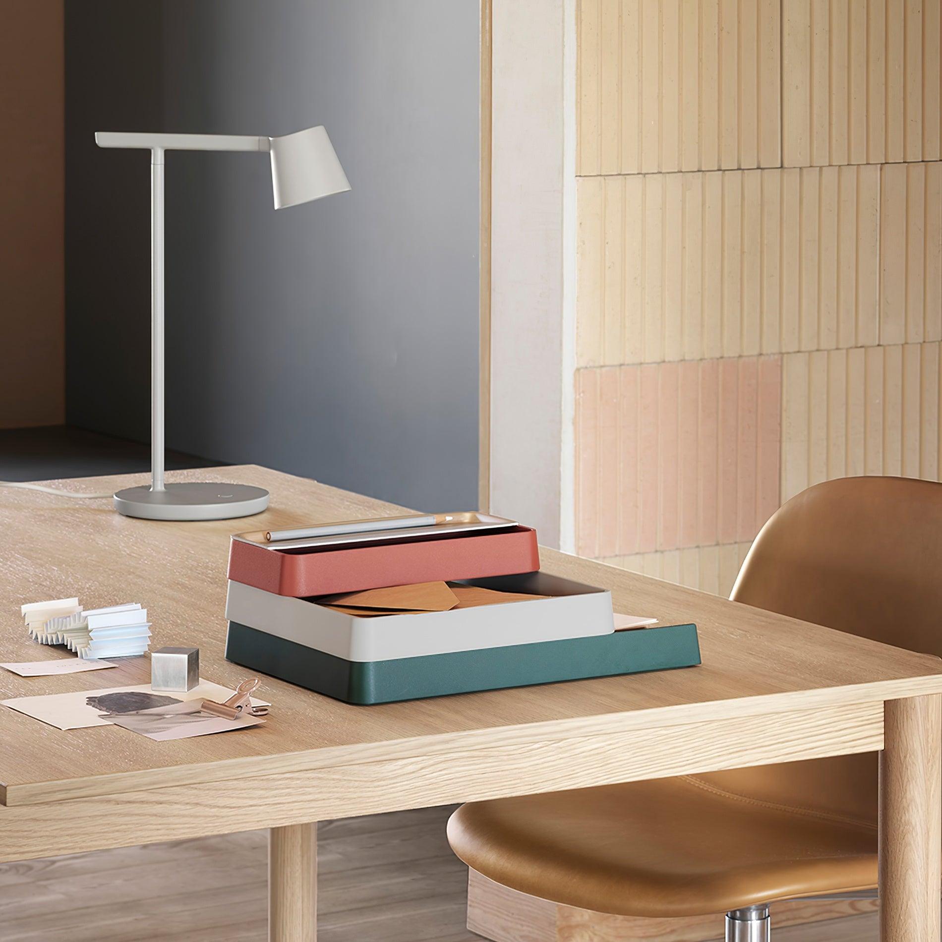 Tip Table Lamp - Cueteks