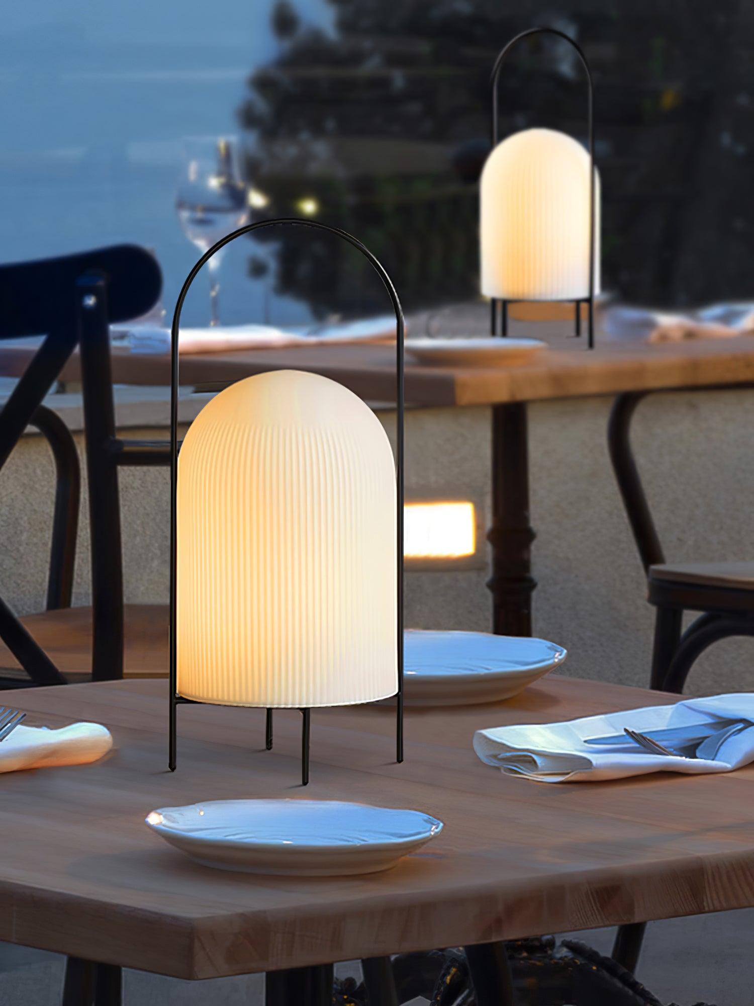 Ghost Table Lamp - Cueteks