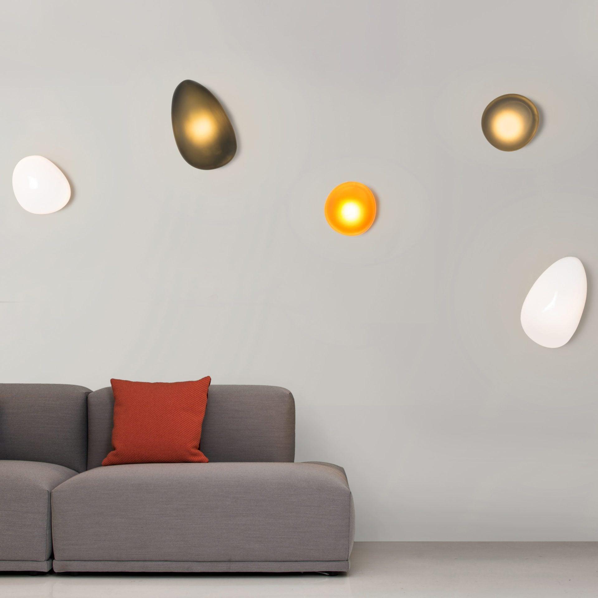 Bubble Glass pebble-shaped wall light