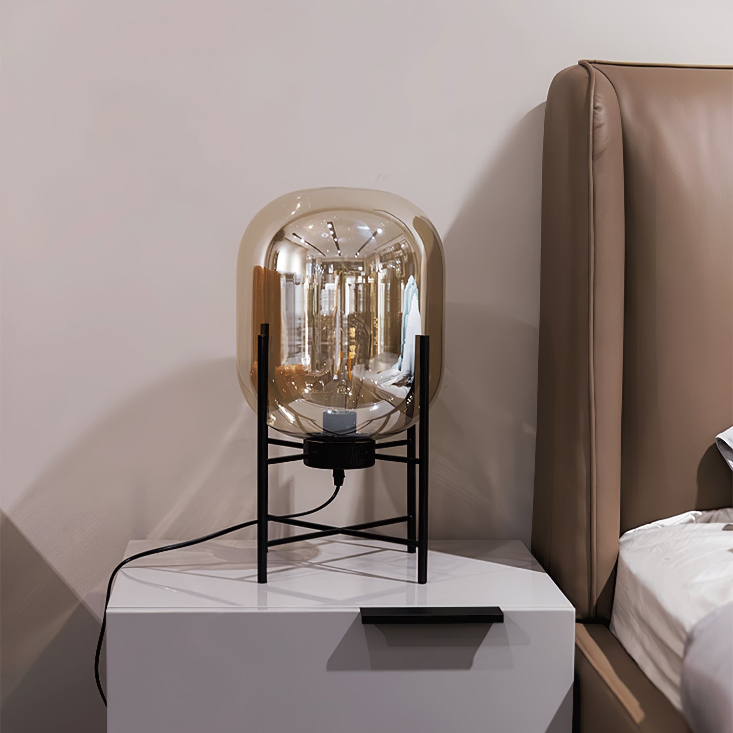 Oda Table Lamp - Cueteks