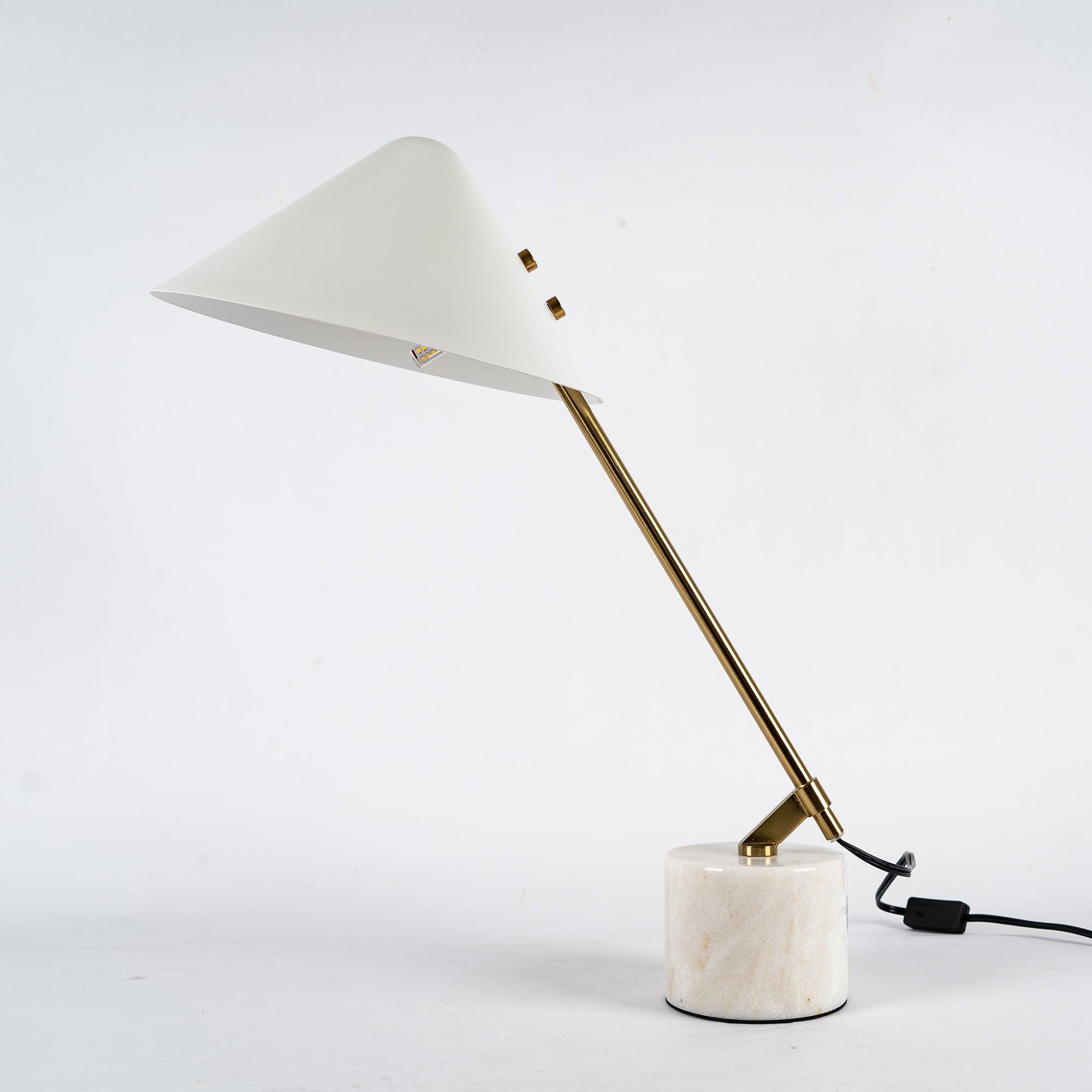 Small Hat Table Lamp - Cueteks