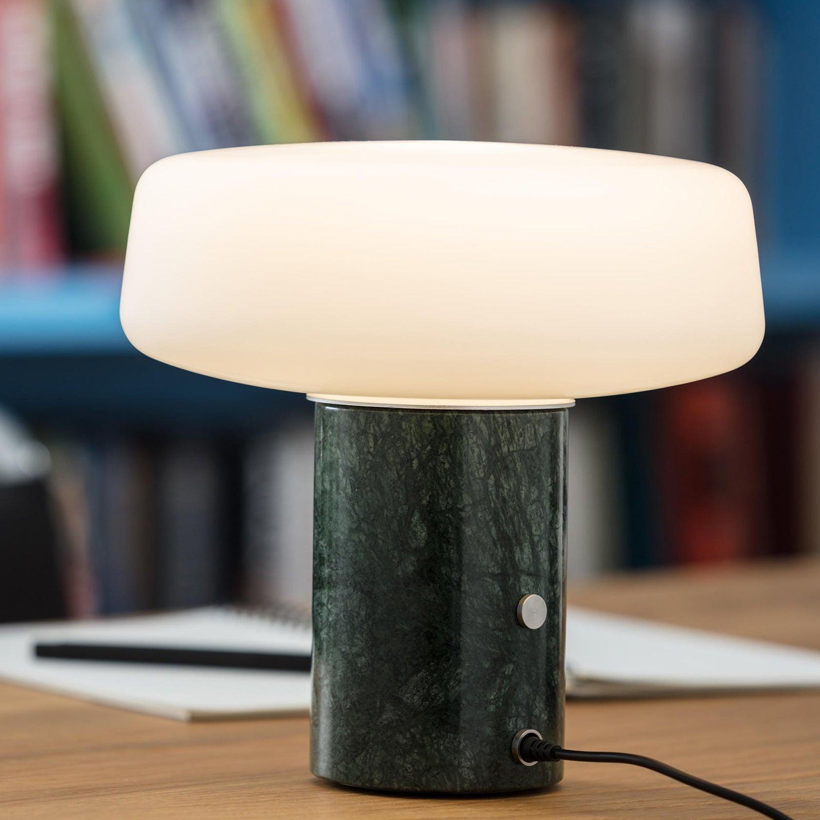 Solid Table Light - Cueteks