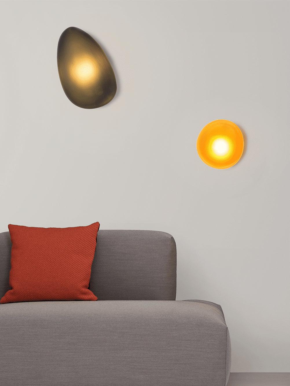 Bubble Glass pebble-shaped wall light