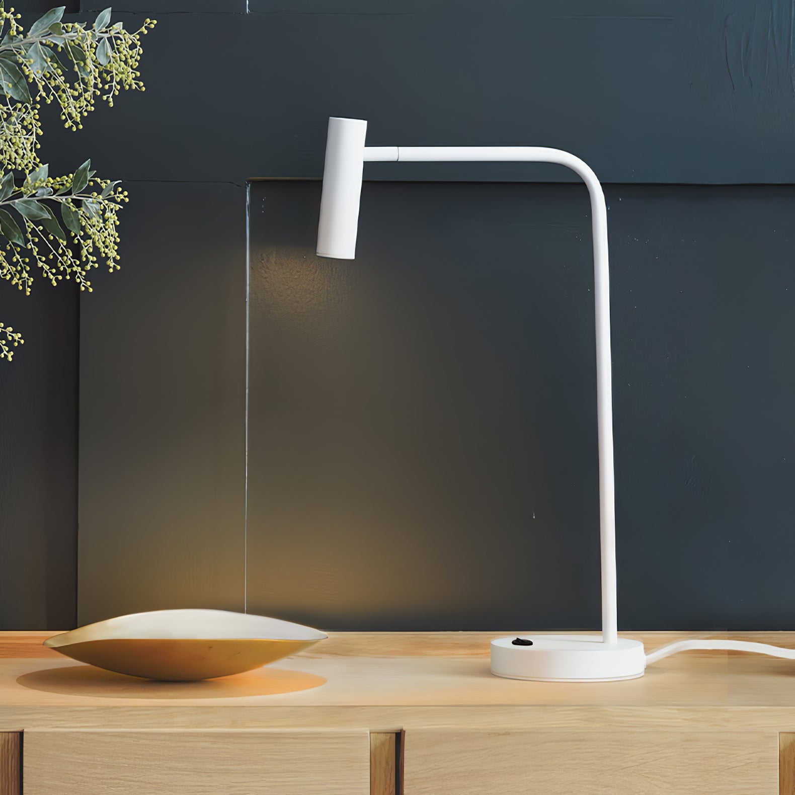 Skinny Table Lamp - Cueteks