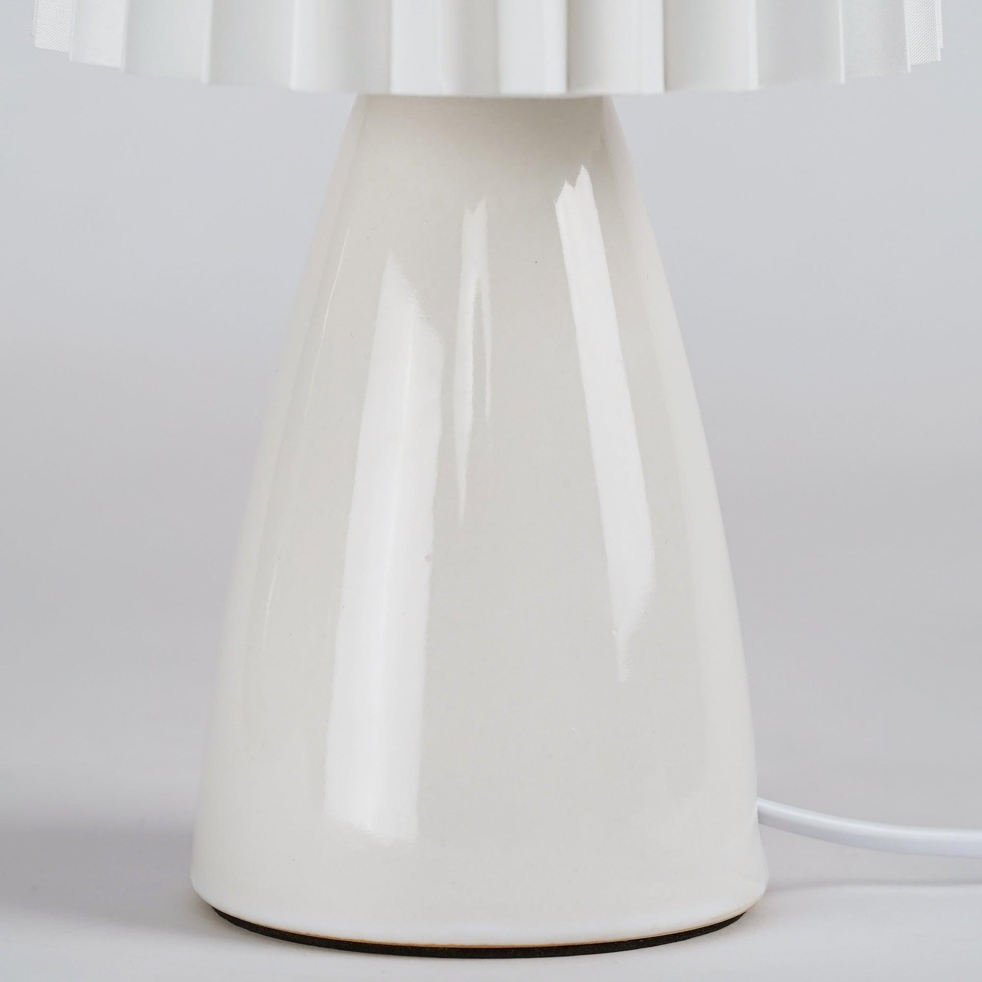 Delilah Table Lamp - Cueteks