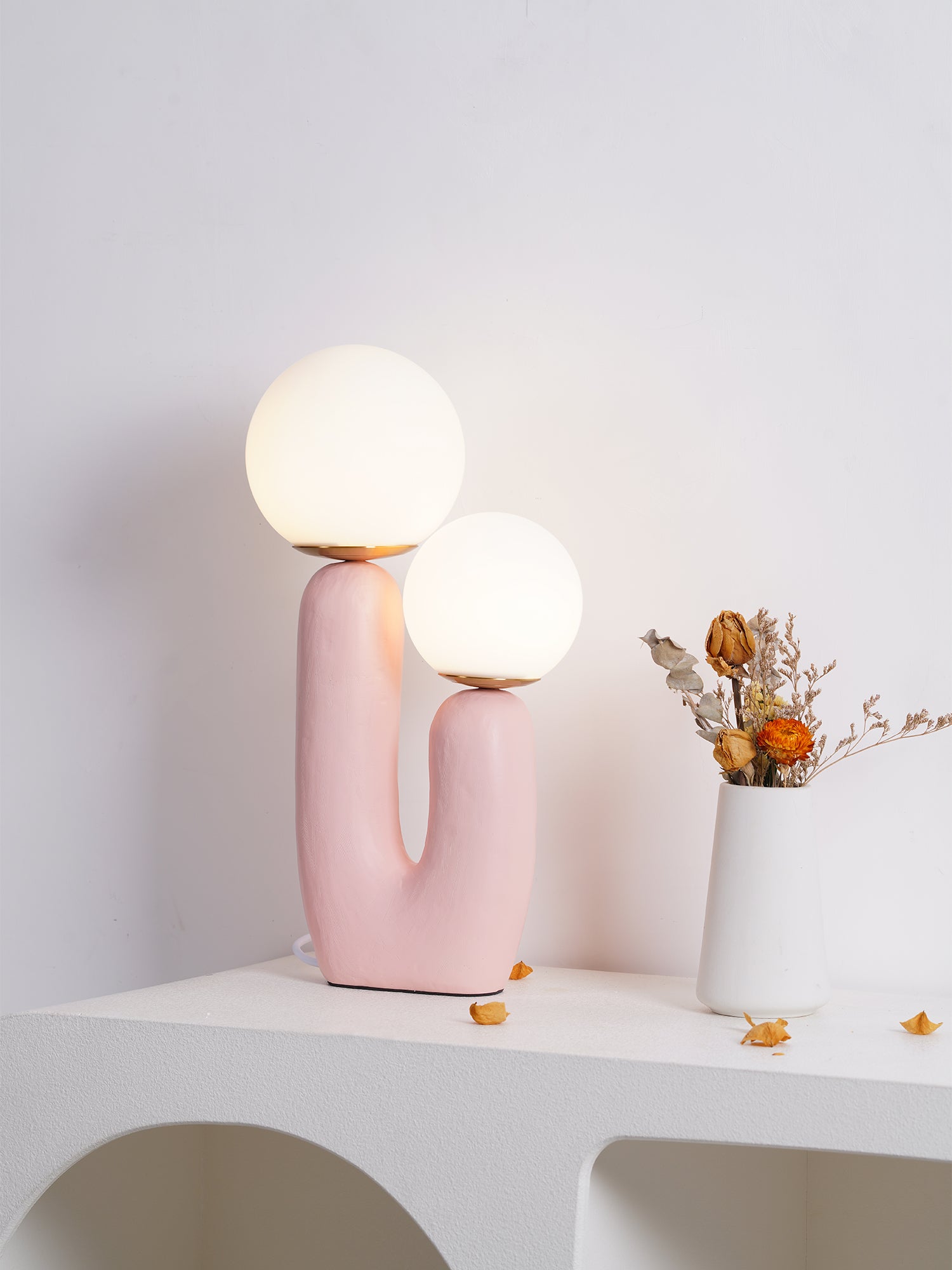 Oo Rough Table Lamp - Cueteks