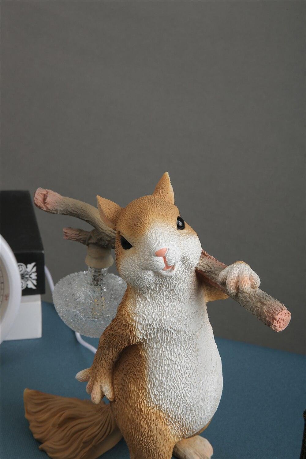 Squirrel Table Lamp - Cueteks