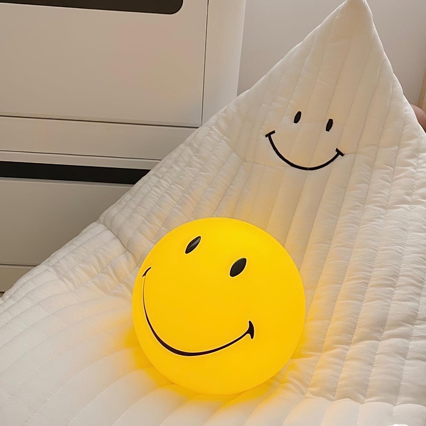 Smiling Rechargeable Built-in Battery Table Lamp - Cueteks