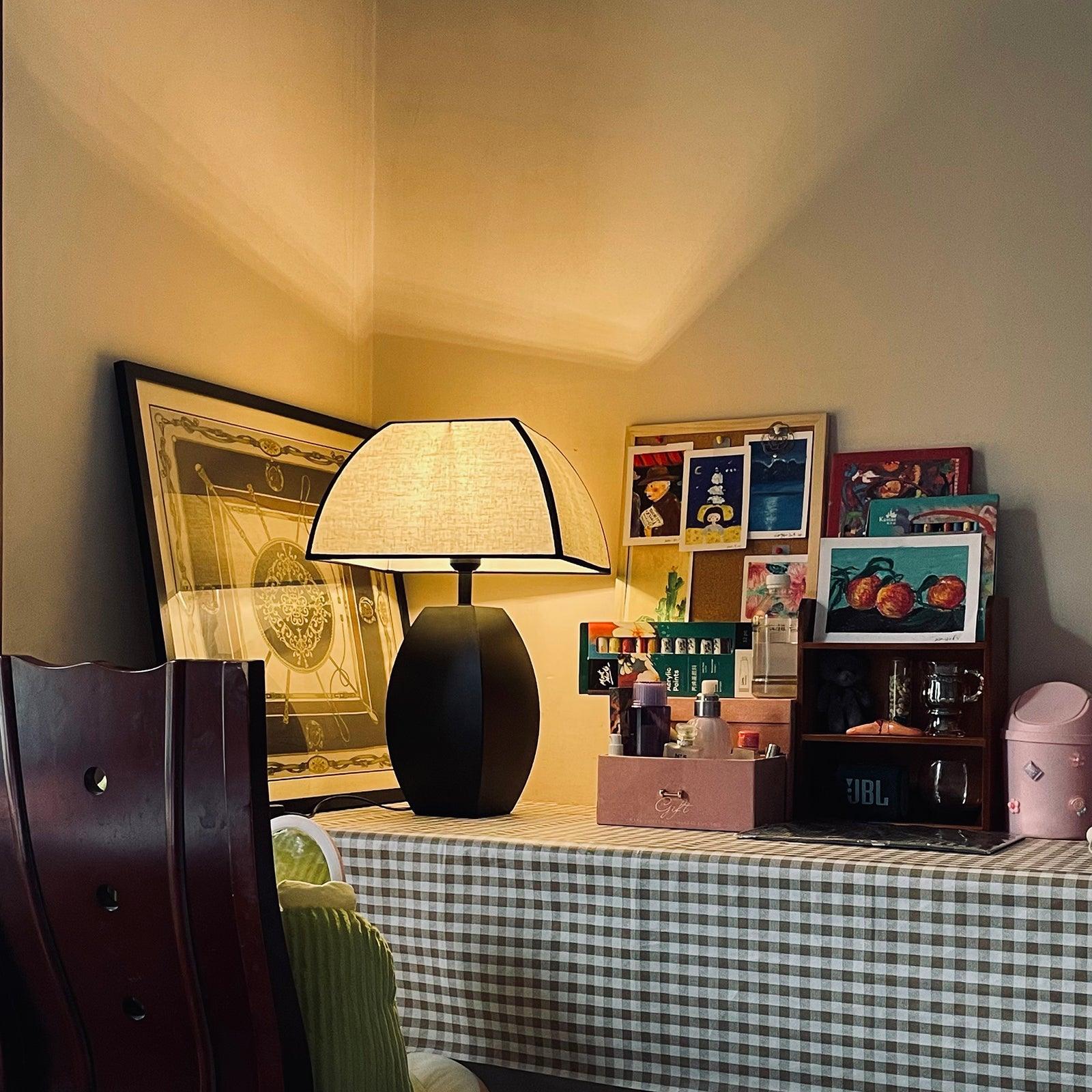 Javier Black Table Lamp - Cueteks
