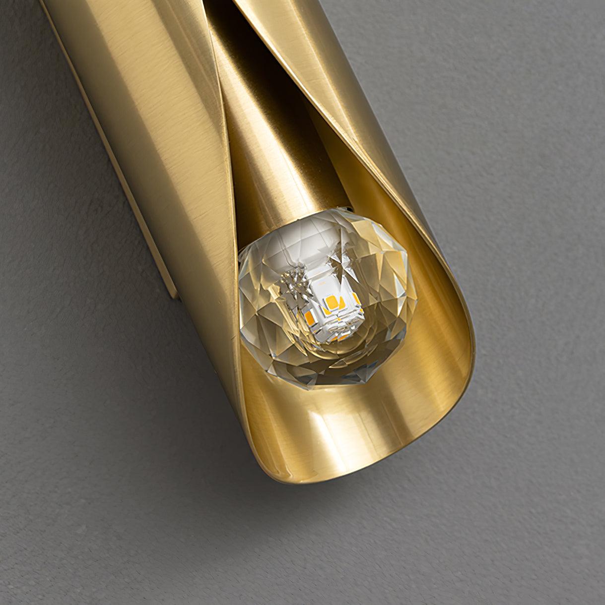 Close view of the lower faceted element and curved shell