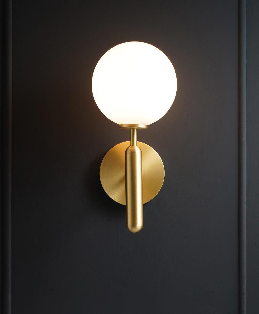 Miira Wall Light - Cueteks