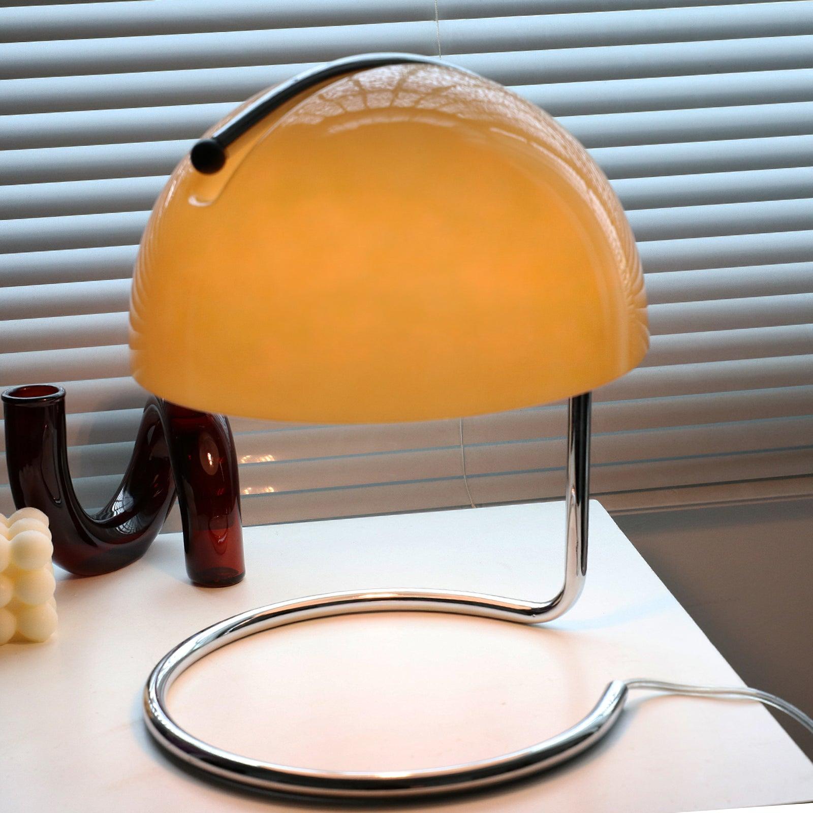 Pierre Table Lamp - Cueteks