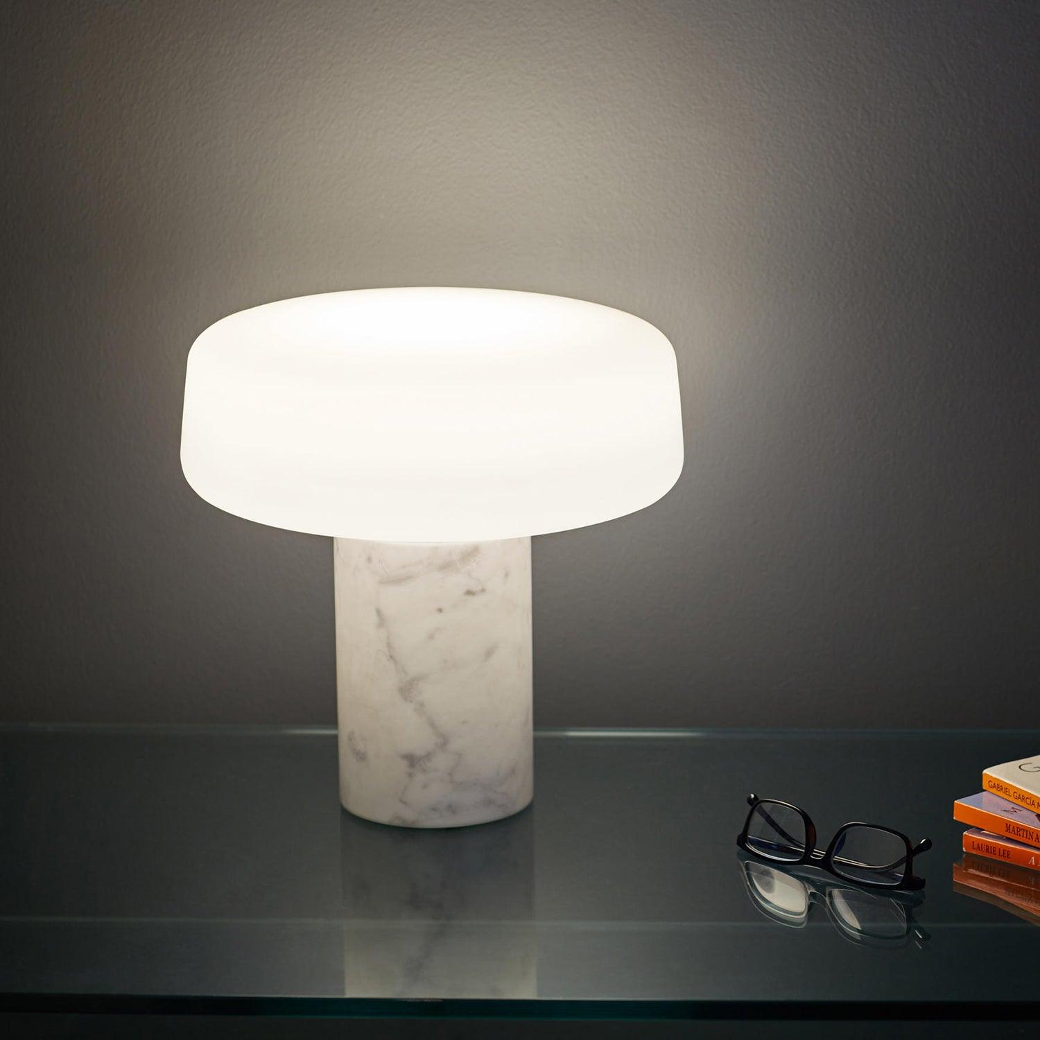 Solid Table Light - Cueteks